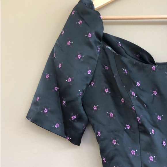 NEW • Gal Meets Glam • Maude Daisy Satin Dress - Picture 6 of 7